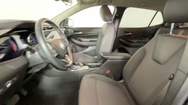 Used 2022 Buick Encore GX Select w/ Sport Touring Package FWD image 22