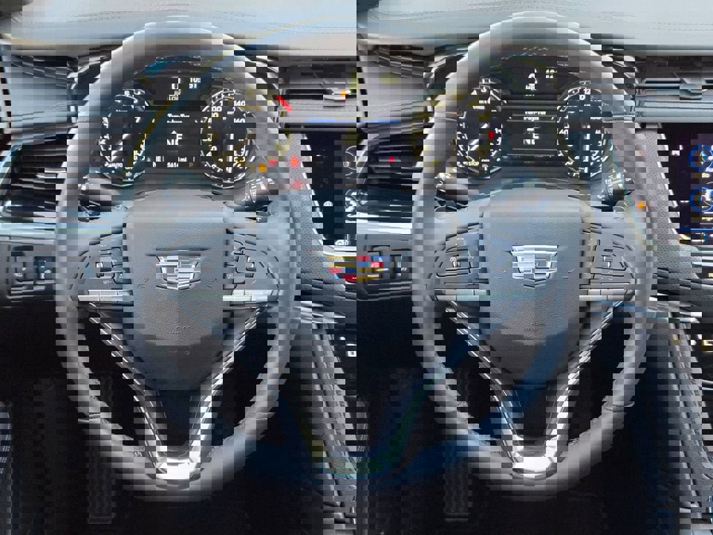 New 2025 Cadillac XT6 Luxury image 15