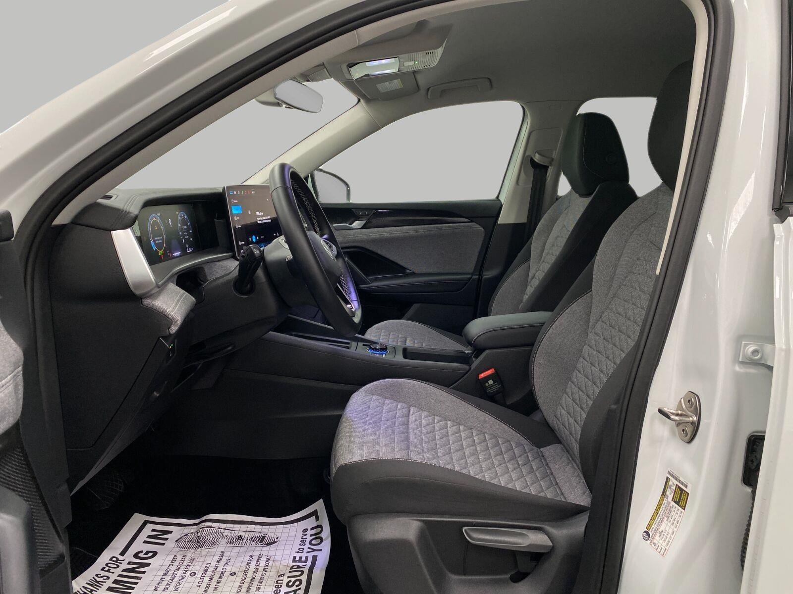 Used 2026 Volkswagen Tiguan S AWD/4WD image 25