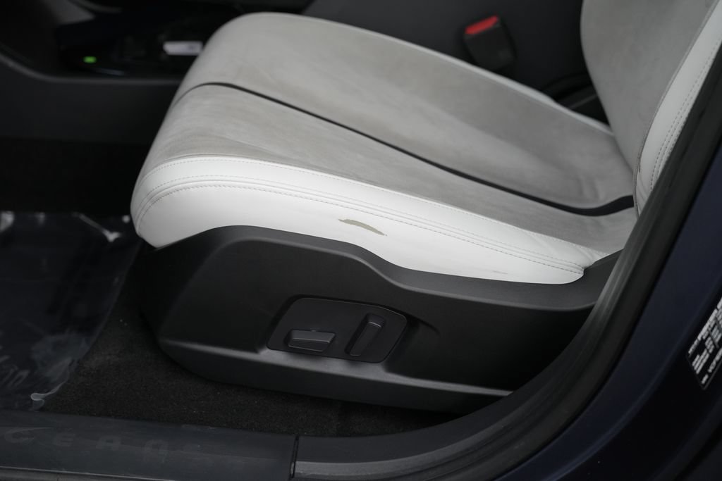 Used 2023 Fisker Ocean Extreme AWD/4WD image 18