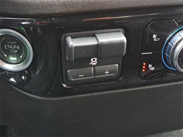 Used 2025 GMC Sierra 1500 SLT image 16