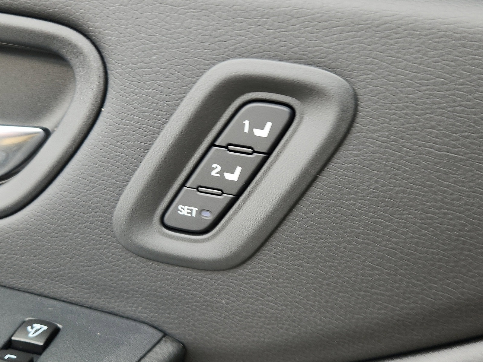 New 2025 Honda Pilot TrailSport image 16