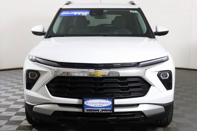 New 2025 Chevrolet TrailBlazer LT w/ Convenience Package image 2