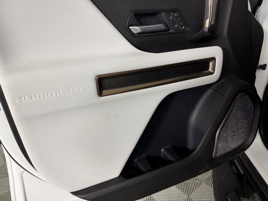 Used 2025 GMC Hummer EV 2X AWD/4WD image 26