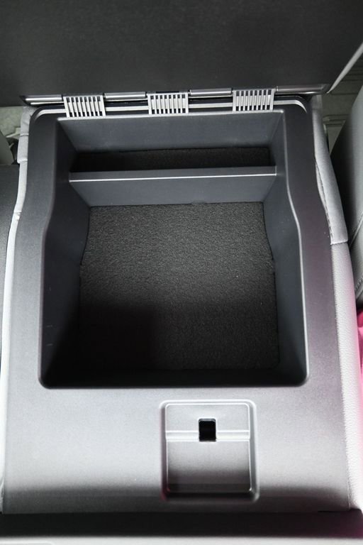 New 2026 Ford F250 XL w/ XL Chrome Package image 23