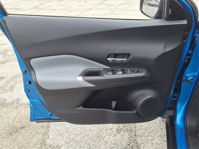 Used 2021 Nissan Kicks SR w/ SR Premium Package image 12