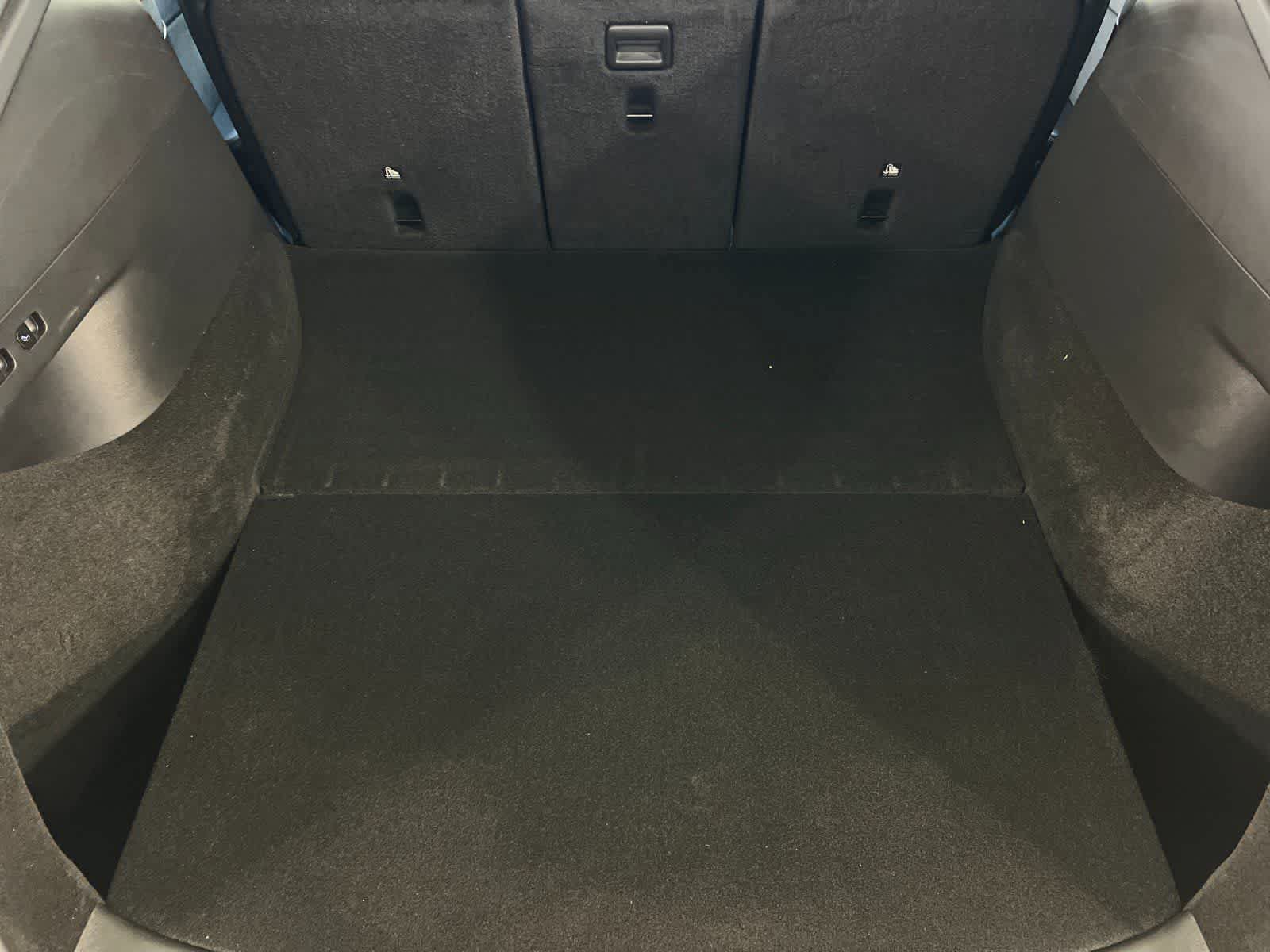 Used 2022 Tesla Model Y Long Range AWD/4WD image 16