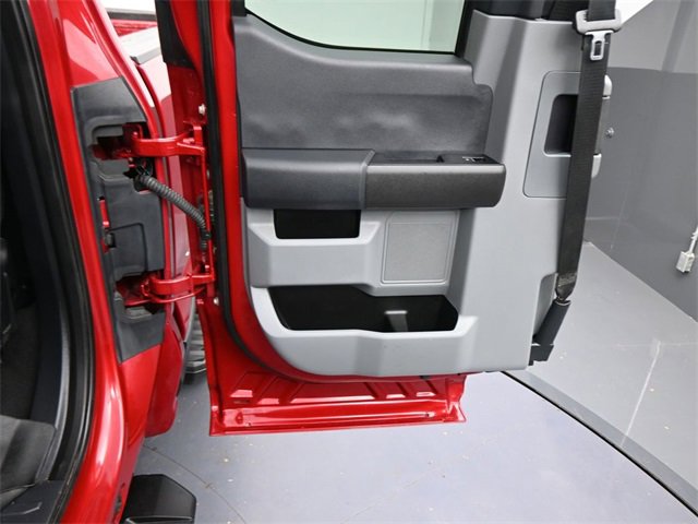 Used 2024 Ford F250 XLT w/ Camper Package image 15