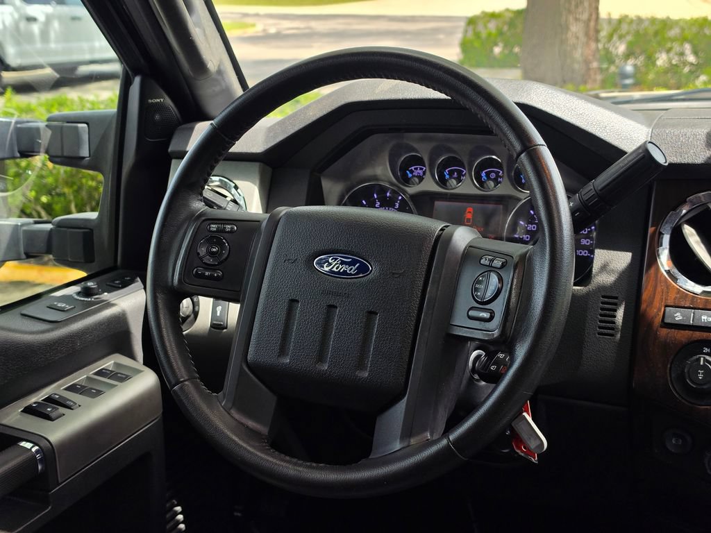 Used 2016 Ford F250 Lariat w/ Lariat Ultimate Package AWD/4WD image 20