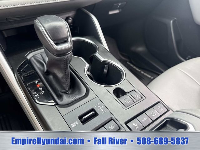Used 2020 Toyota Highlander XLE AWD/4WD image 27