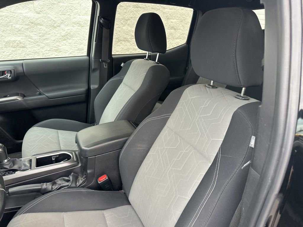 Used 2023 Toyota Tacoma TRD Off-Road AWD/4WD image 12