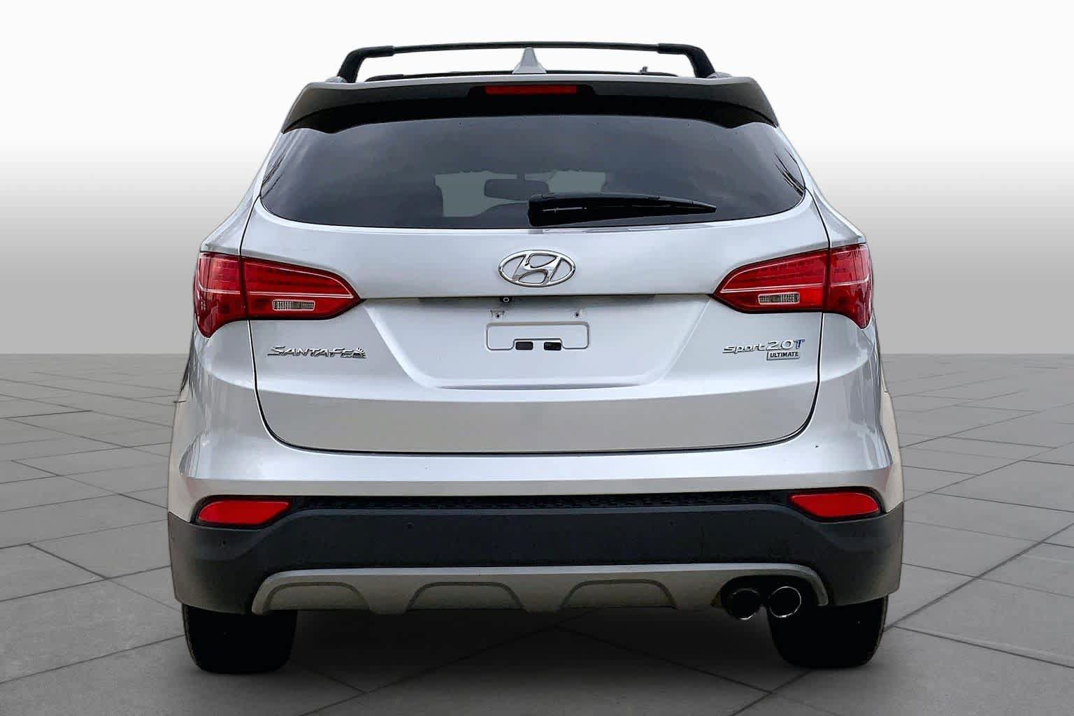 Used 2016 Hyundai Santa Fe Sport 2.0T w/ Option Group 05 FWD image 5