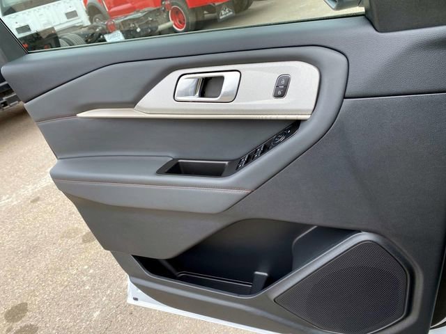 Used 2026 Ford Explorer Active image 21