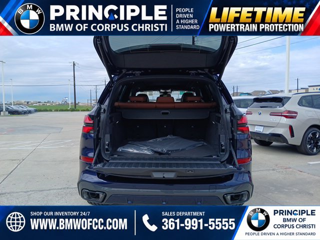 New 2026 BMW X5 xDrive40i w/ M Sport Package AWD/4WD image 10