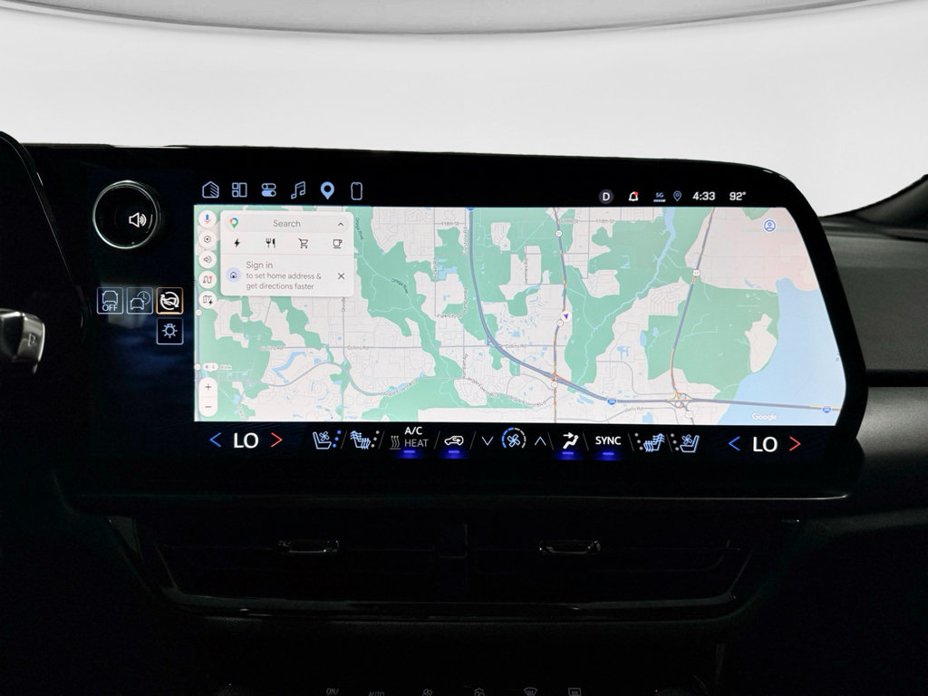 Used 2024 Chevrolet Equinox EV RS w/ LPO, Trailering Package FWD image 10