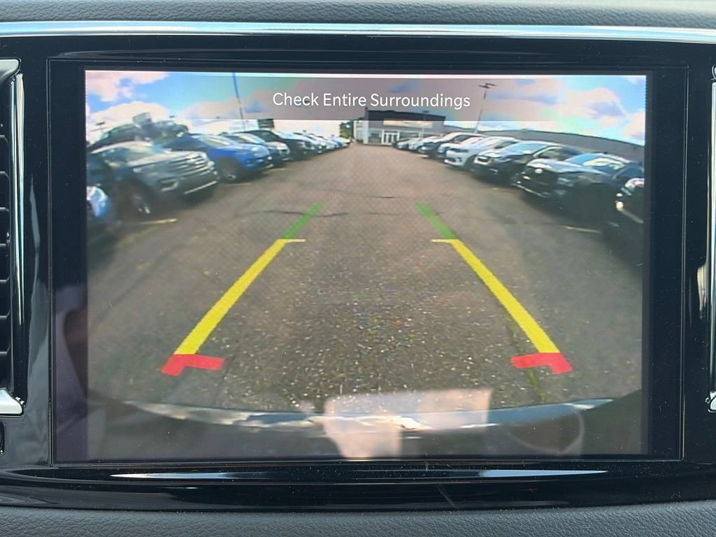 Certified 2025 Chrysler Pacifica Select FWD image 38