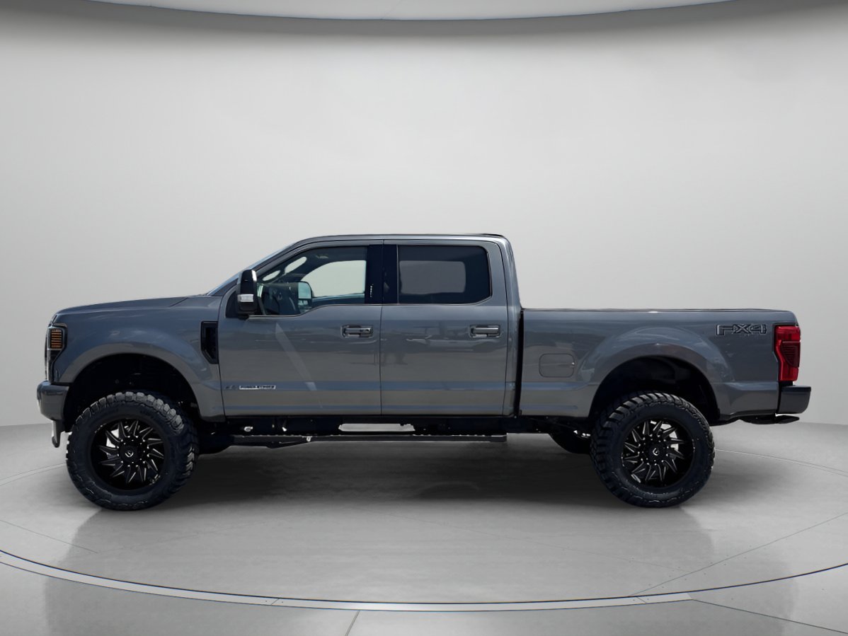 Used 2022 Ford F250 Lariat w/ Black Appearance Package AWD/4WD image 5