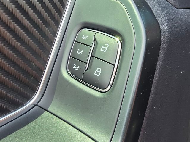 Used 2025 Ford F150 Raptor AWD/4WD image 28