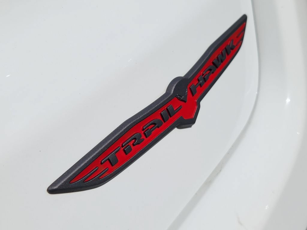 Certified 2025 Jeep Compass Trailhawk AWD/4WD image 12