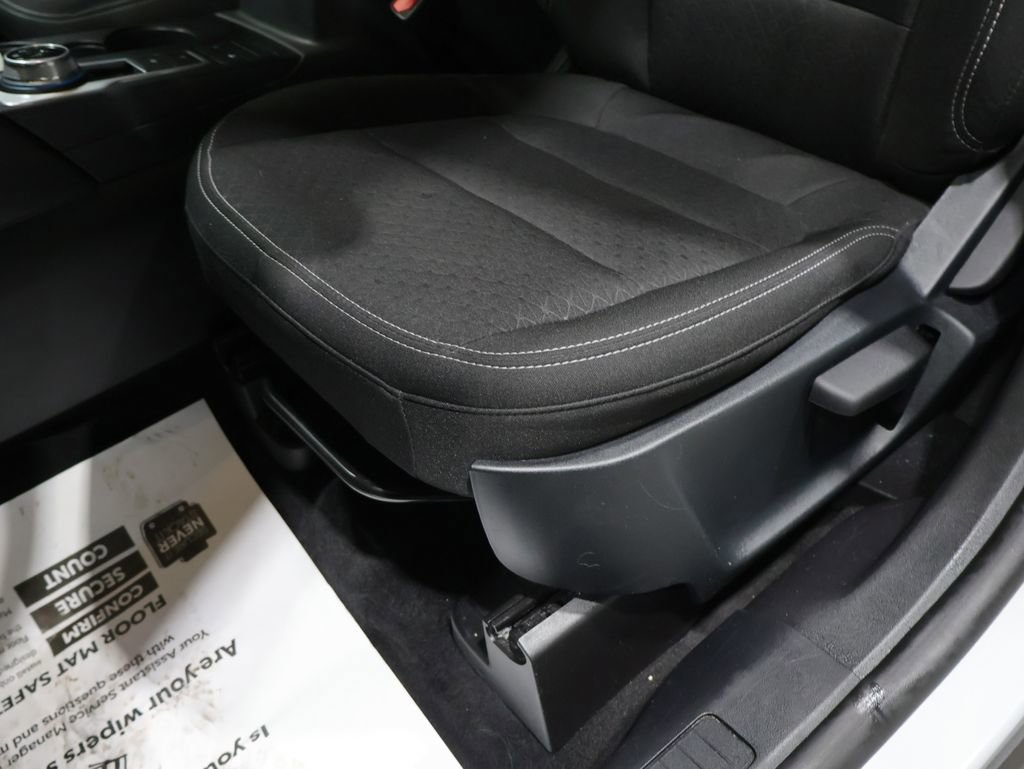Used 2025 Ford Escape Active image 11