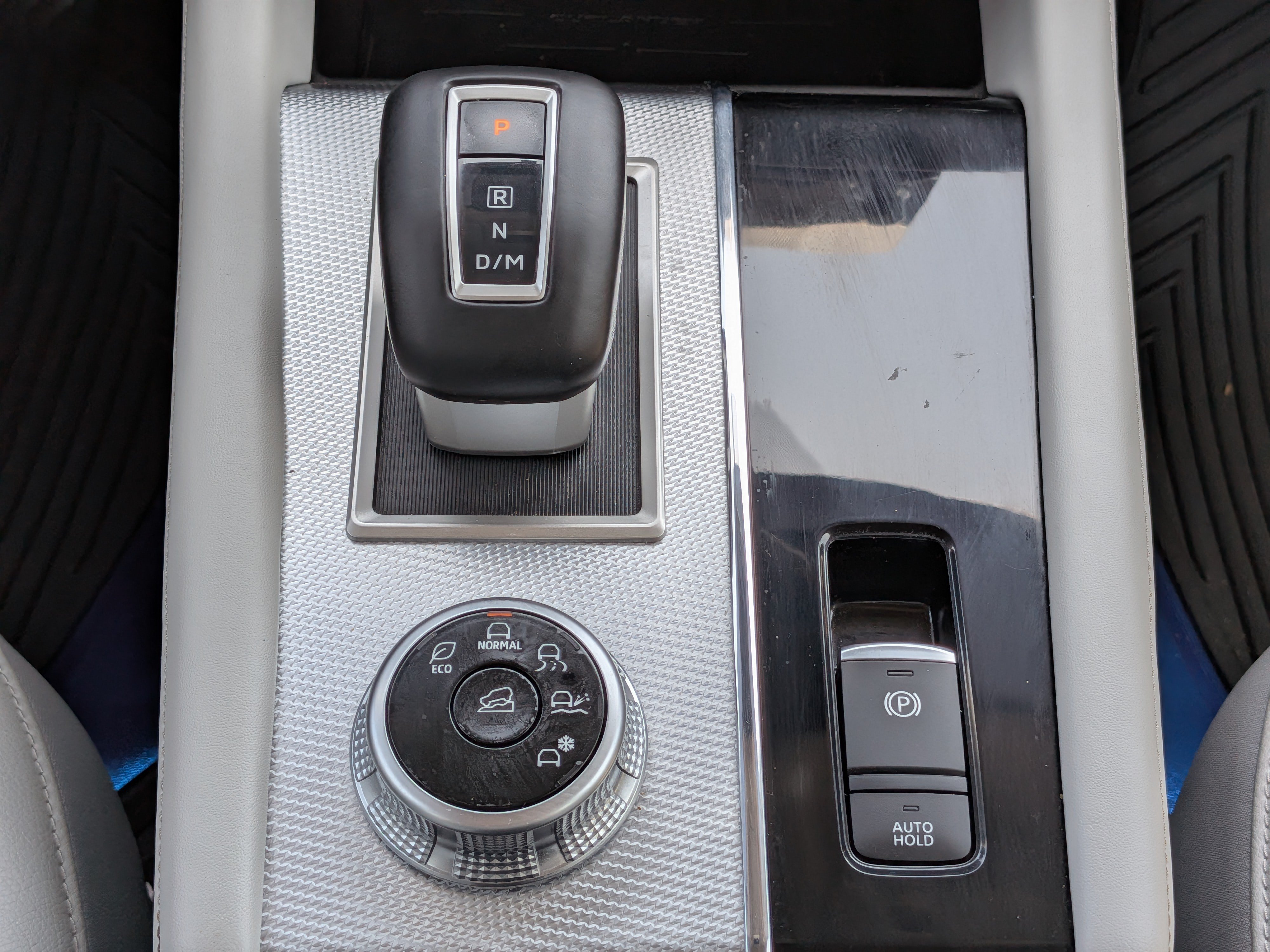 Used 2024 Mitsubishi Outlander SEL FWD image 21
