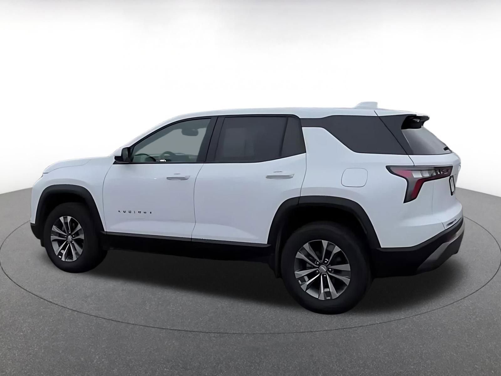 Used 2025 Chevrolet Equinox LT image 10