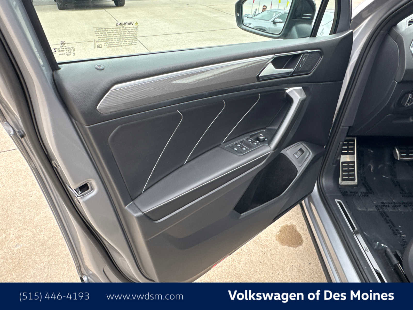 Used 2024 Volkswagen Tiguan SE R-Line image 22