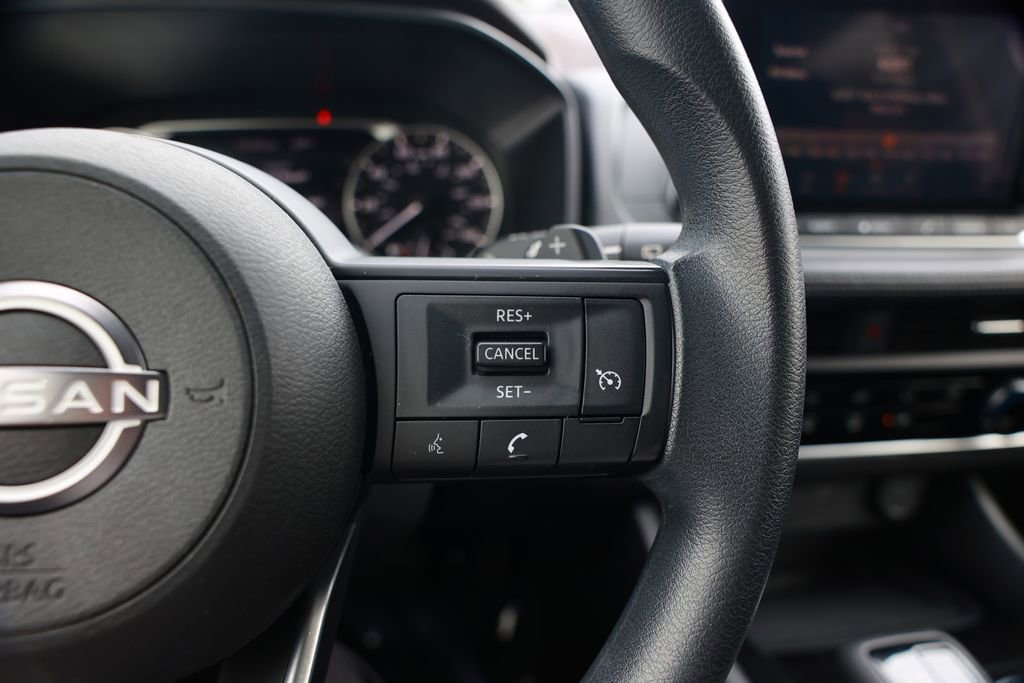 Used 2023 Nissan Rogue S FWD image 23
