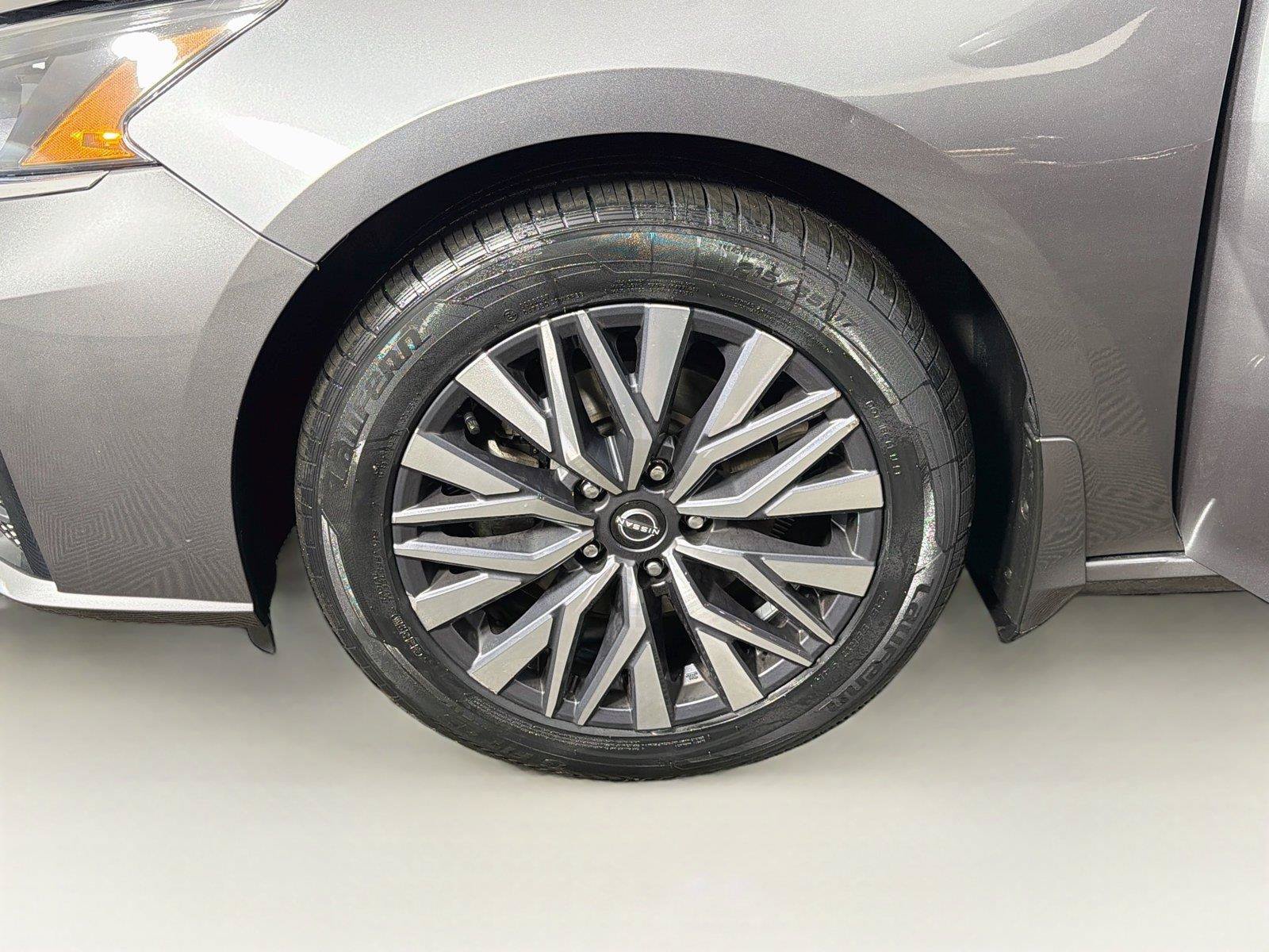 Used 2023 Nissan Altima 2.5 SV AWD/4WD image 32