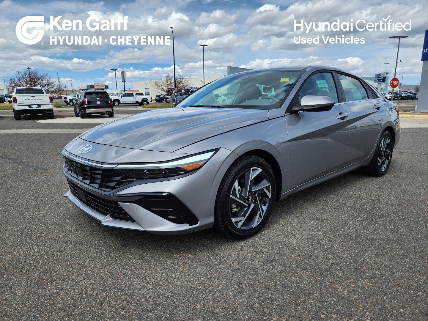 Certified 2025 Hyundai Elantra SEL image 1