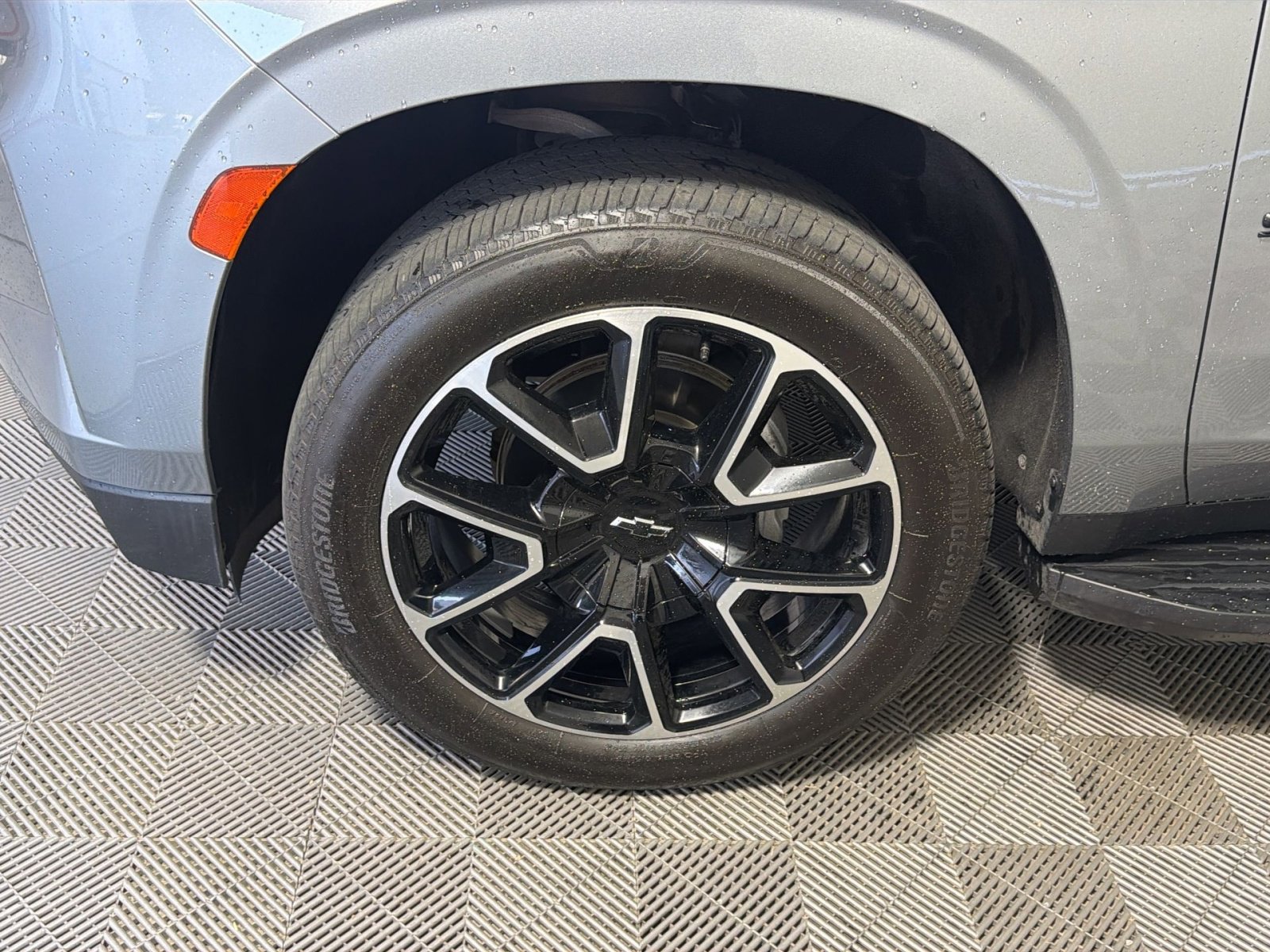 Used 2024 Chevrolet Suburban RST w/ Luxury Package image 12