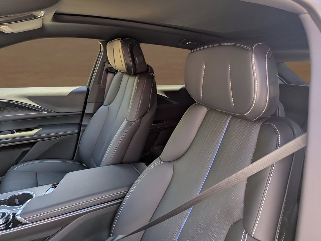 New 2026 Cadillac Lyriq Luxury w/ LPO, Floor Liner Package AWD/4WD image 8