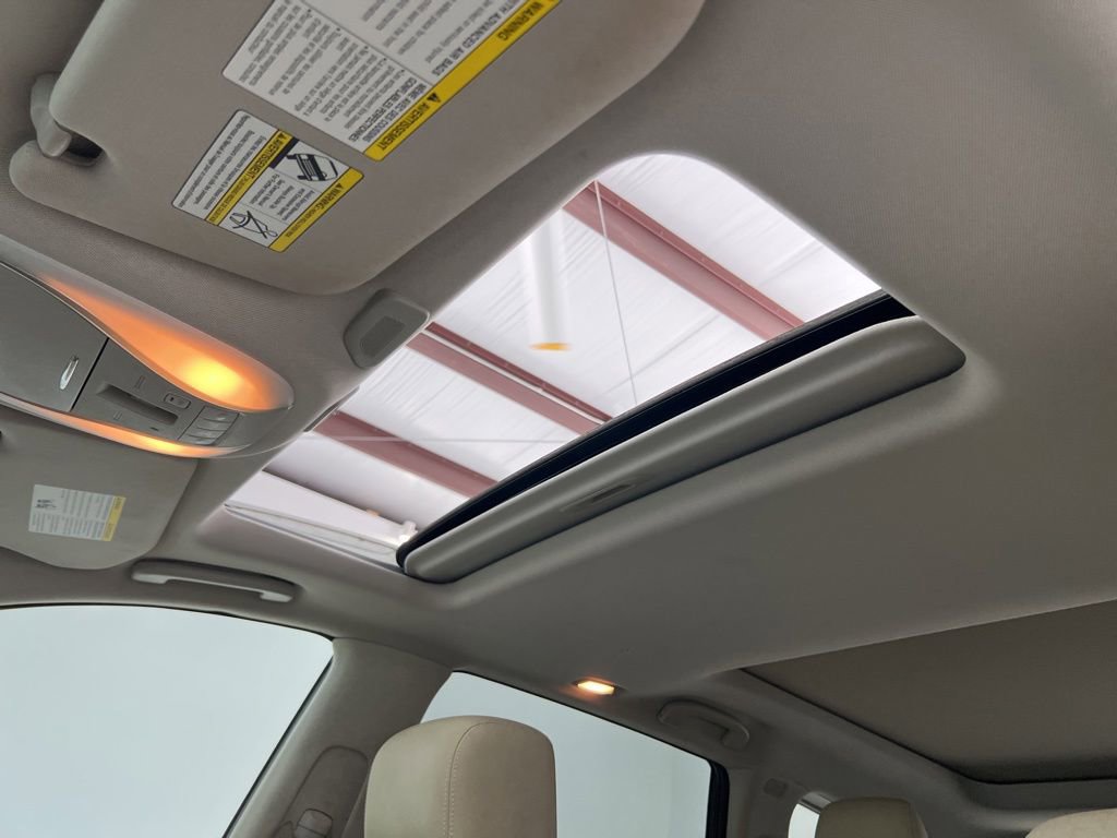 Used 2019 INFINITI QX60 Luxe w/ Sensory Package AWD/4WD image 18