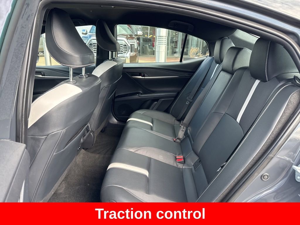 Certified 2025 Toyota Camry SE FWD image 15