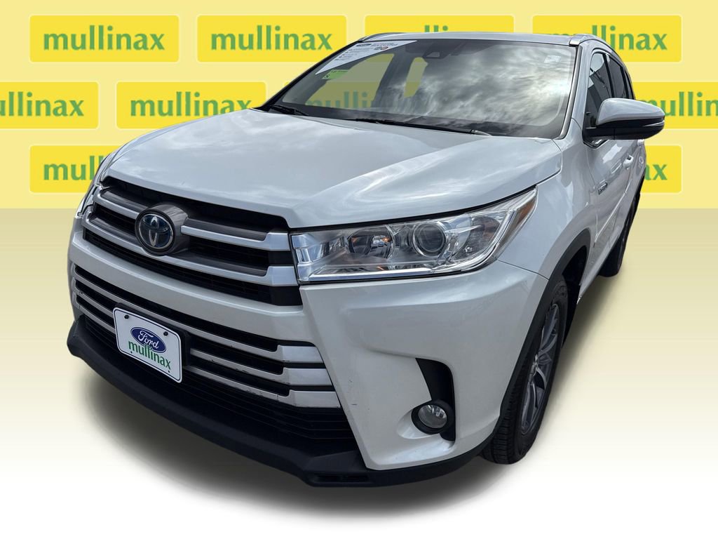 Used 2019 Toyota Highlander XLE image 10