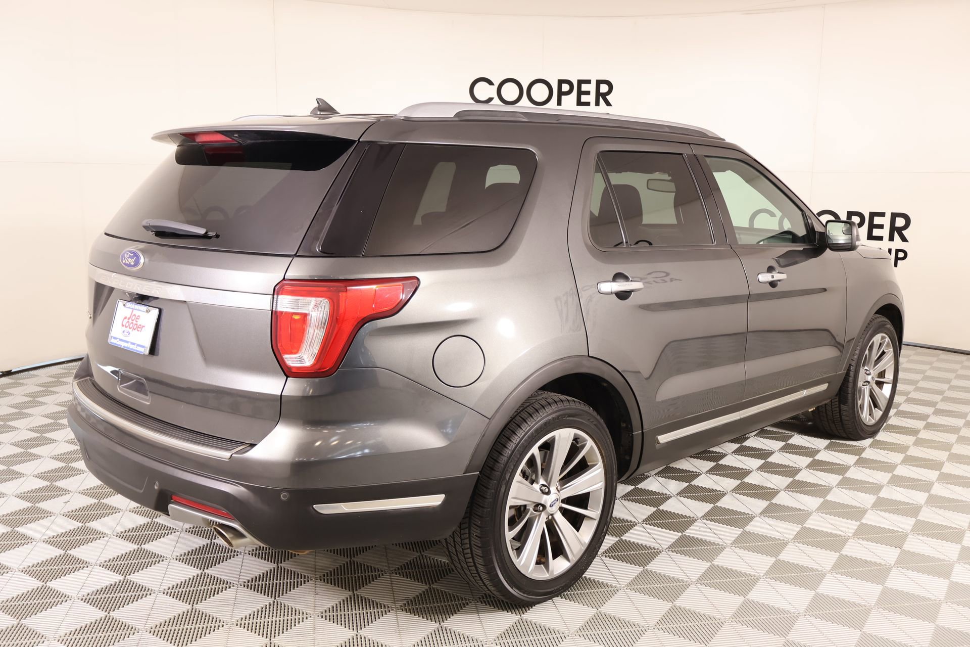 Used 2018 Ford Explorer Limited FWD image 23