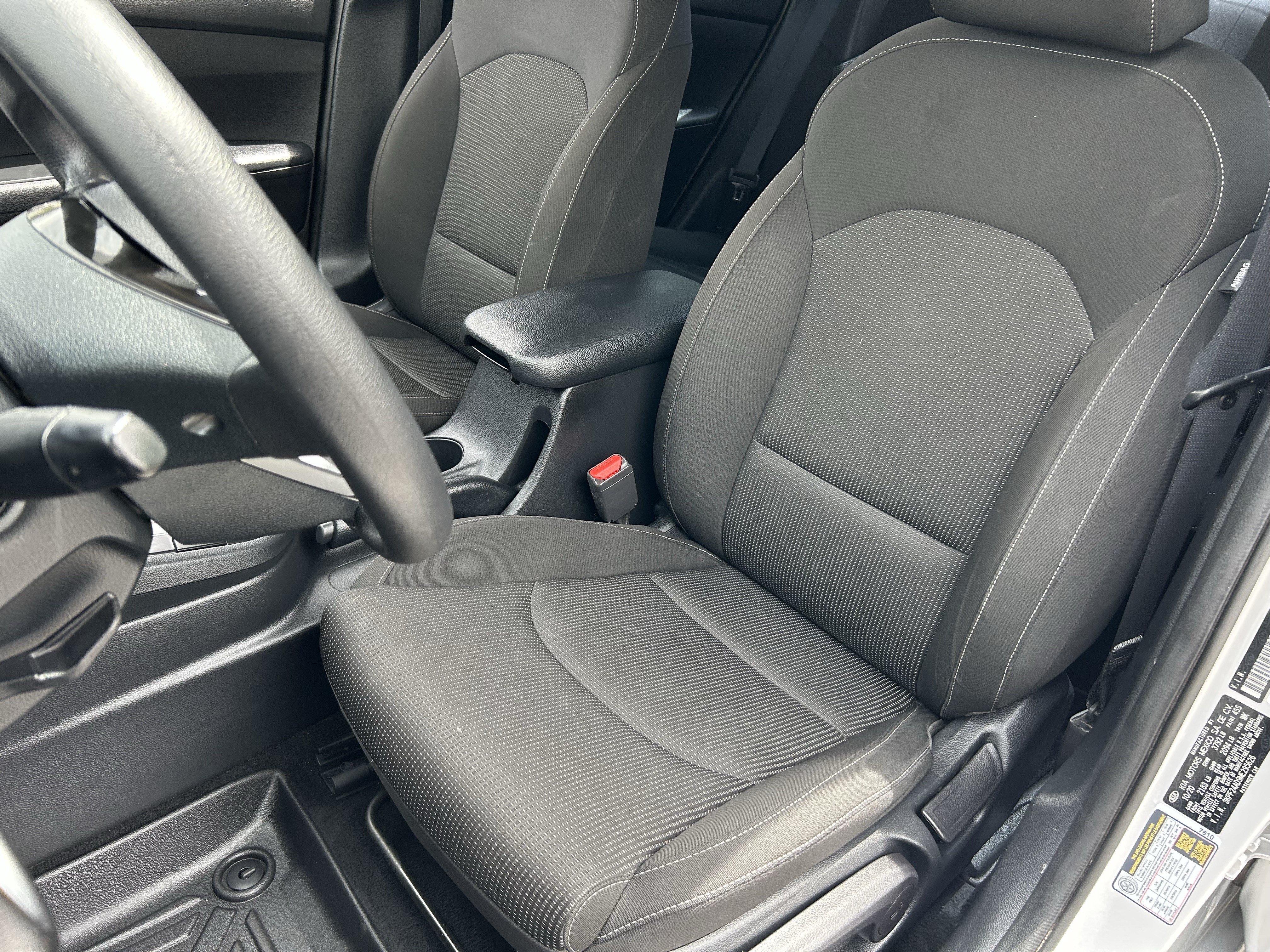 Used 2021 Kia Forte LXS FWD image 18