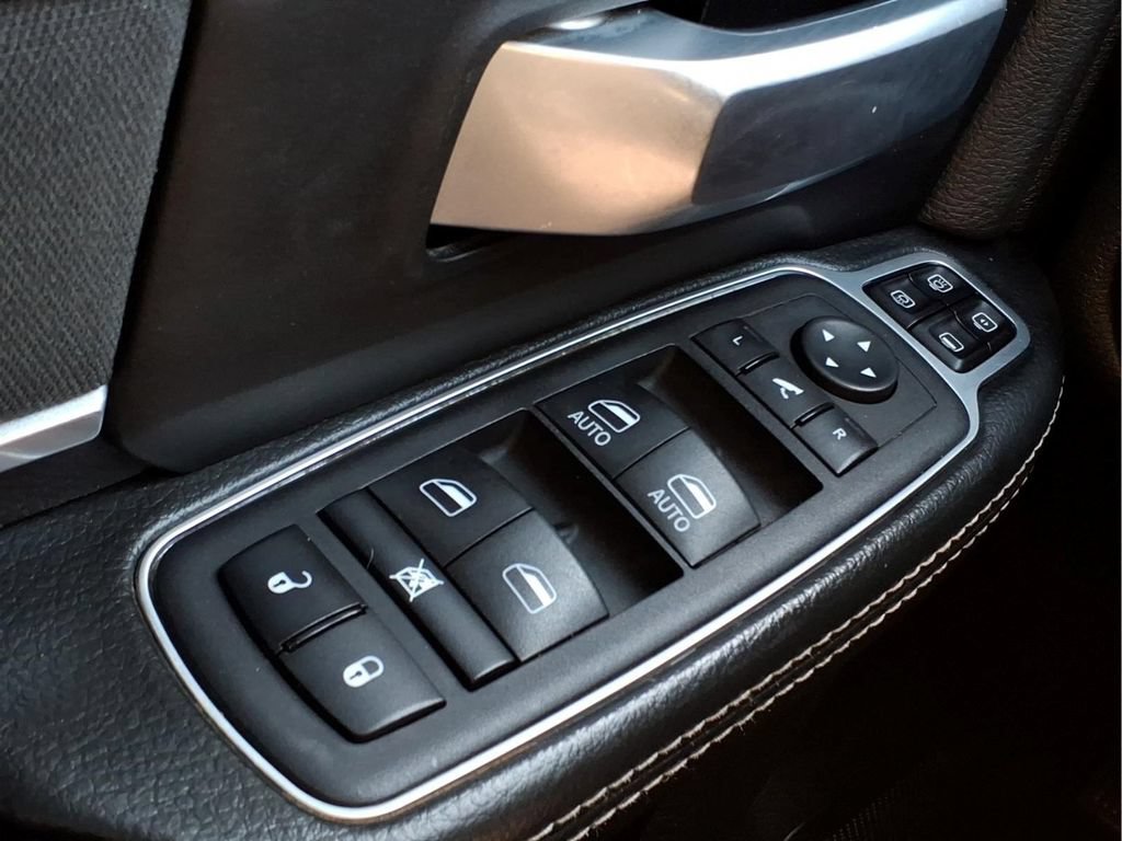 Used 2024 RAM 2500 Big Horn AWD/4WD image 19