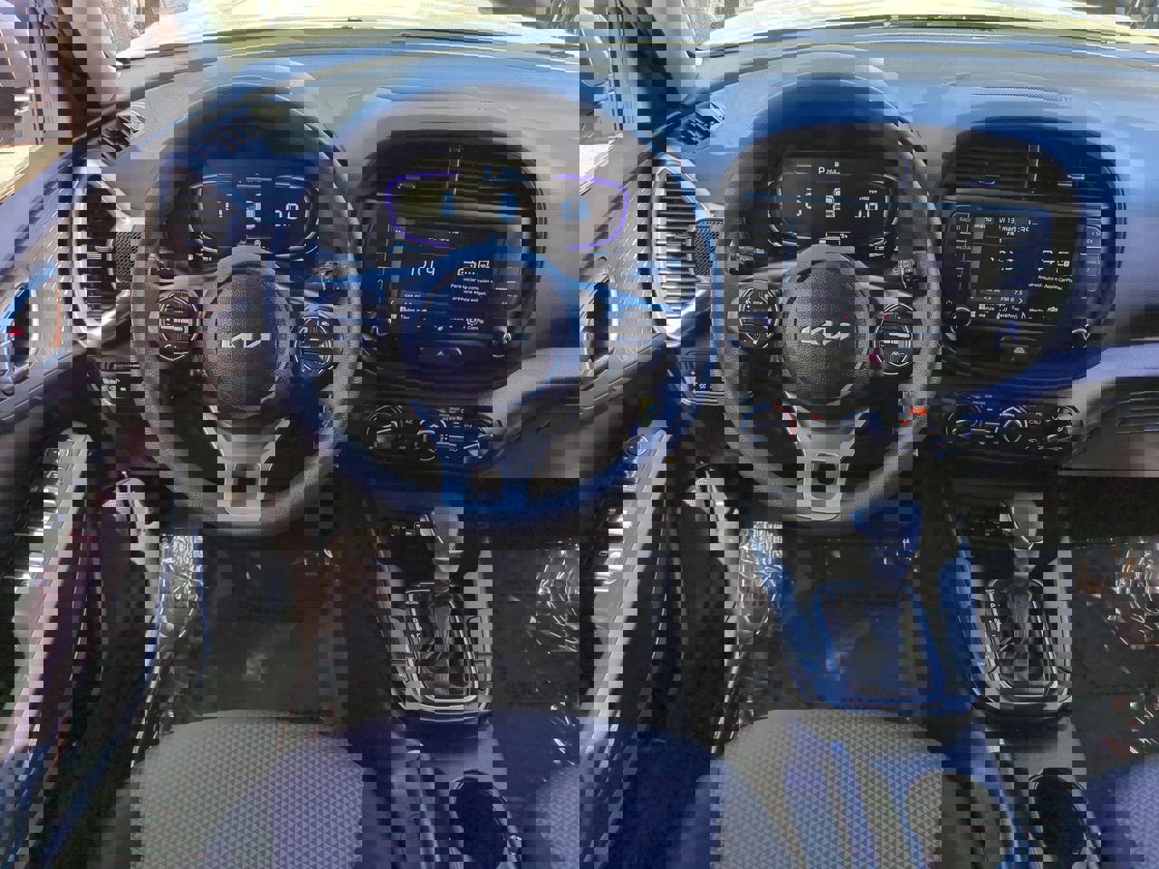 Certified 2025 Kia Soul LX image 16