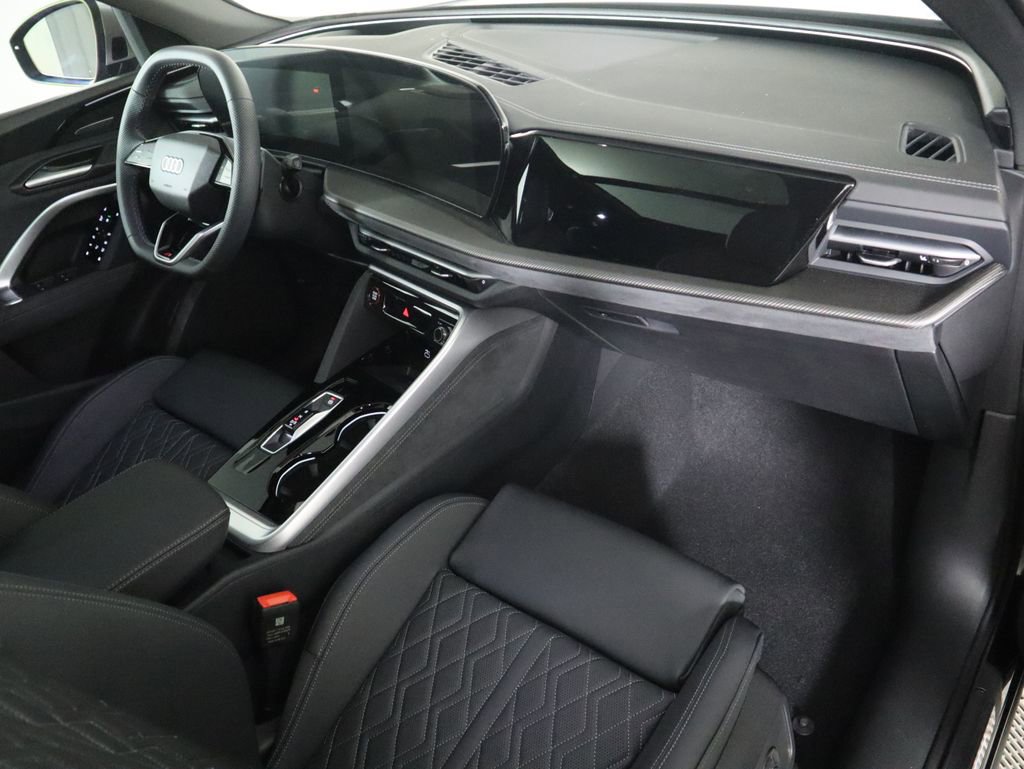 New 2025 Audi SQ5 Premium Plus image 19