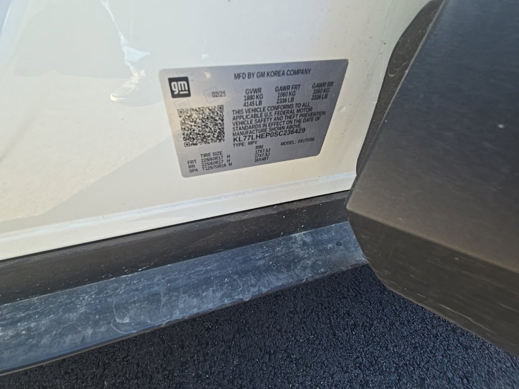 Used 2025 Chevrolet Trax LT w/ LT Convenience Package FWD image 7