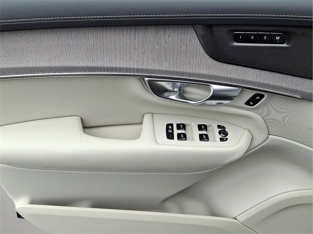 New 2026 Volvo XC90 B6 Ultra image 6