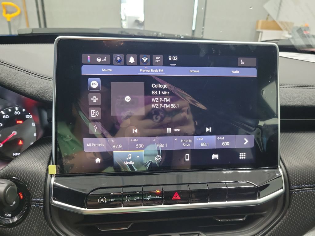 New 2026 Jeep Compass Latitude AWD/4WD image 14