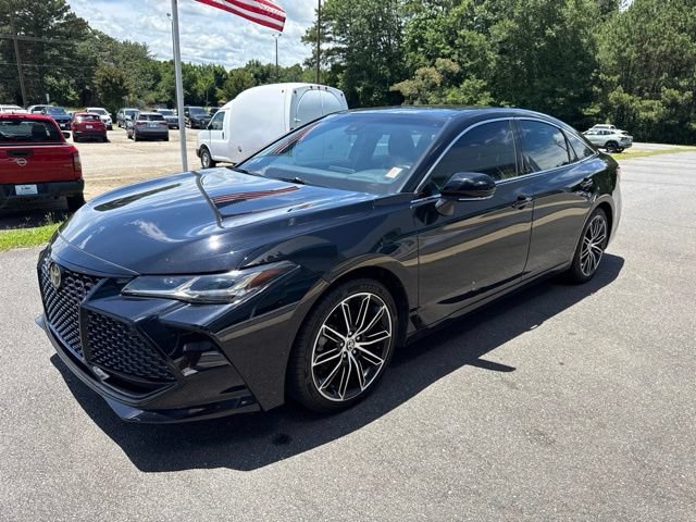 Used 2022 Toyota Avalon Touring FWD image 3