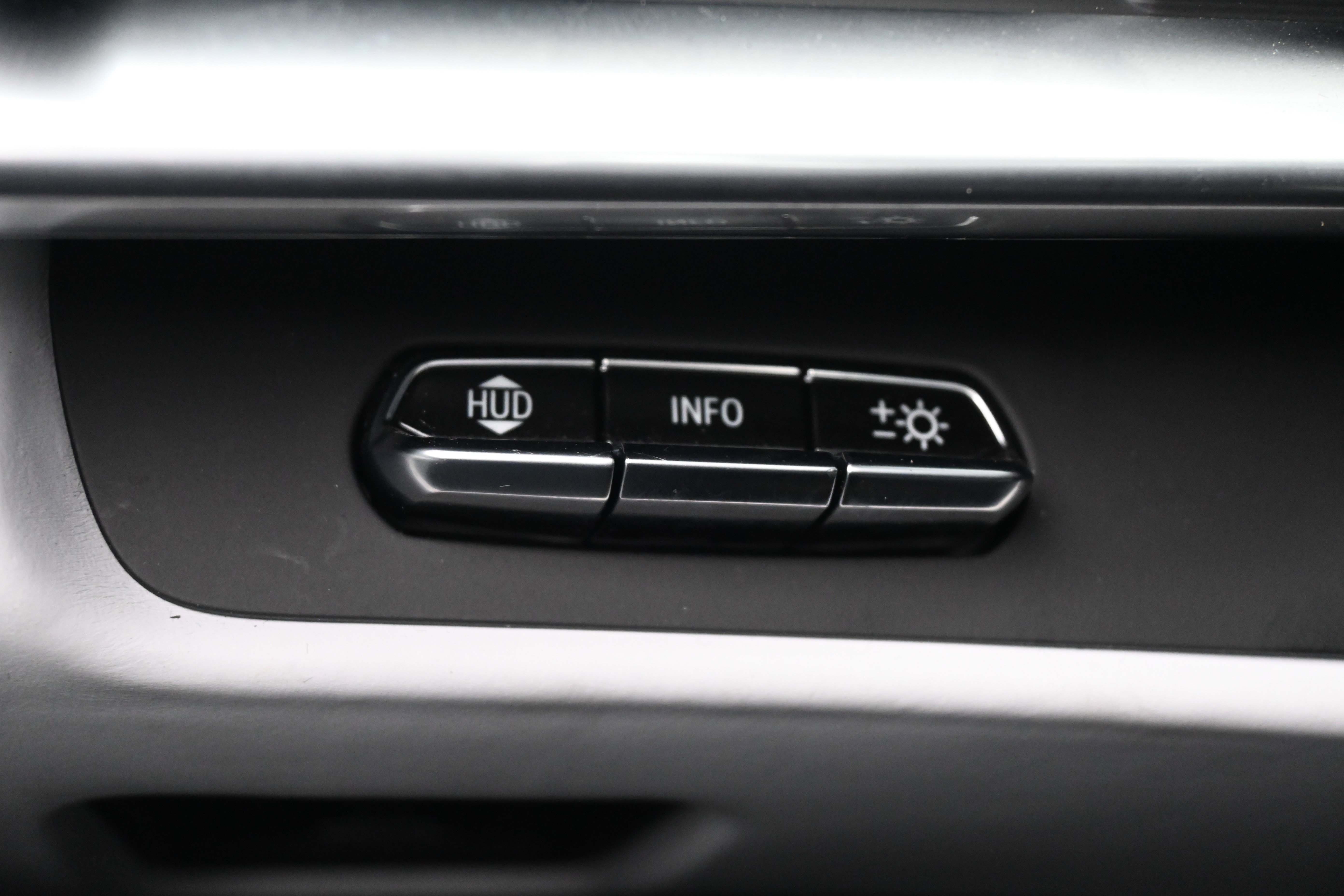 Used 2021 Chevrolet Corvette Stingray Premium Conv w/ Z51 Performance Package image 32