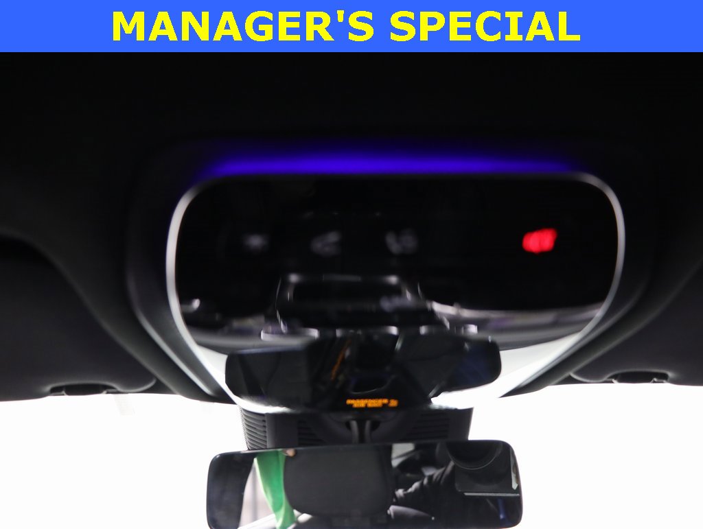 Used 2025 Mercedes-Benz GLC 300 4MATIC image 35