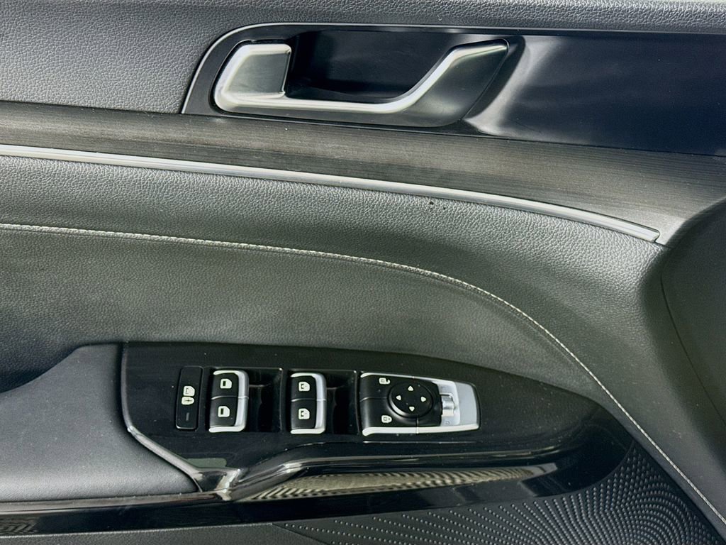 Used 2025 Kia K5 GT-Line image 24