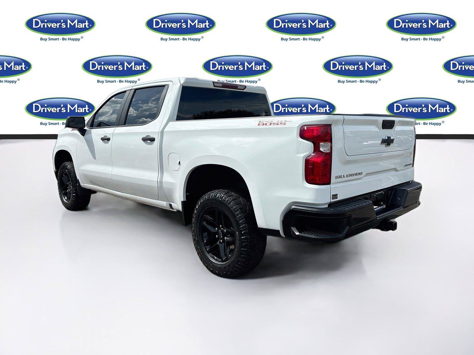 Used 2023 Chevrolet Silverado 1500 Custom Trail Boss AWD/4WD image 5