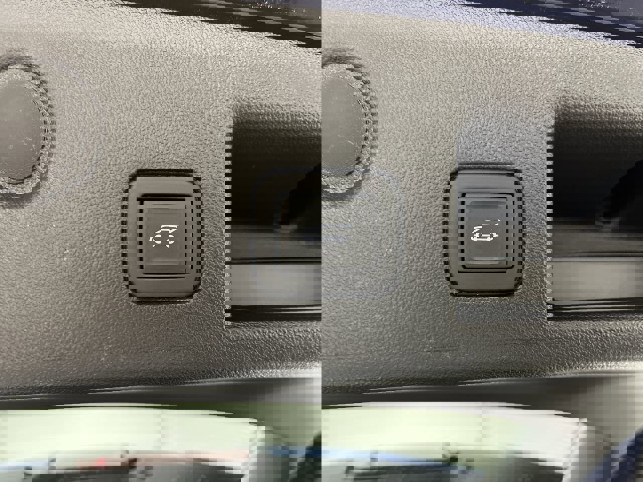 Certified 2023 Chevrolet Equinox LT image 30