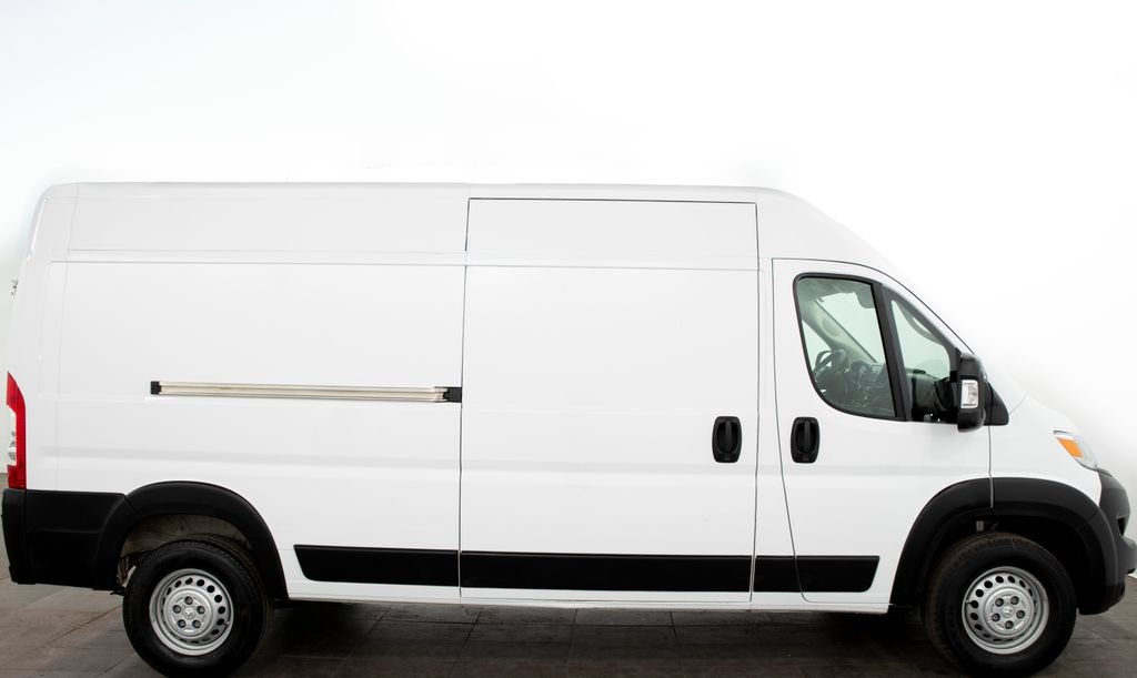 Used 2025 RAM ProMaster 2500 w/ Convenience Group FWD image 13